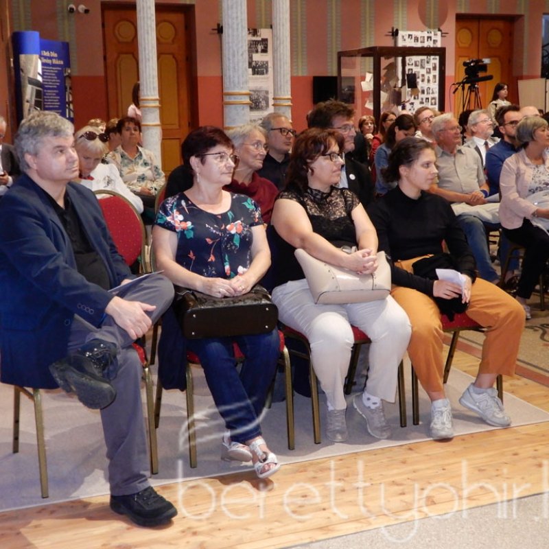 Konrád-emlékpad avatás 53